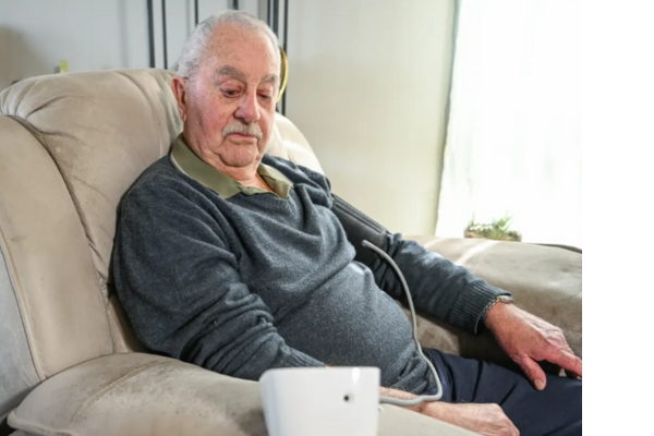 Patient David Brown participates in digital cardiac rehabilitation program after second cardiac event.  Photo credit: Sydney Morning Herald.  