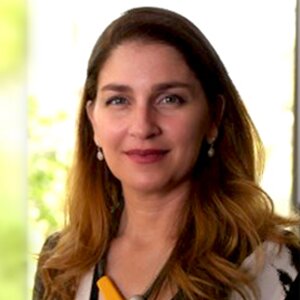 Portrait photo of Helen Souris