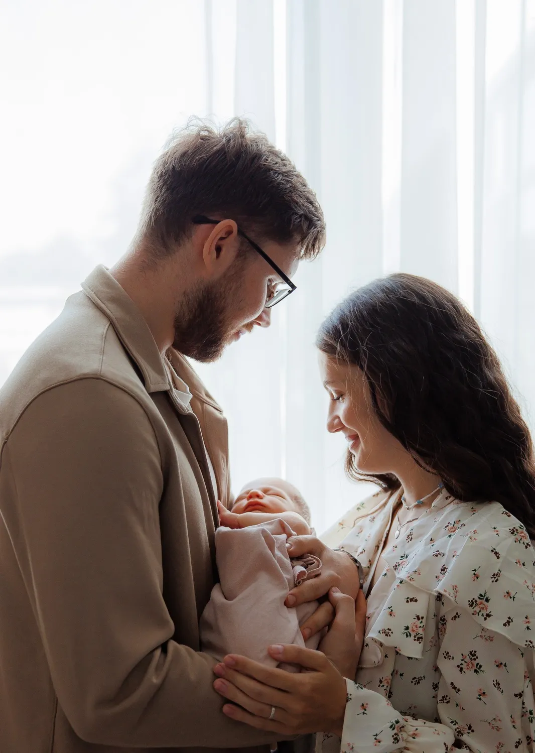 Съемка выписки из родильного дома