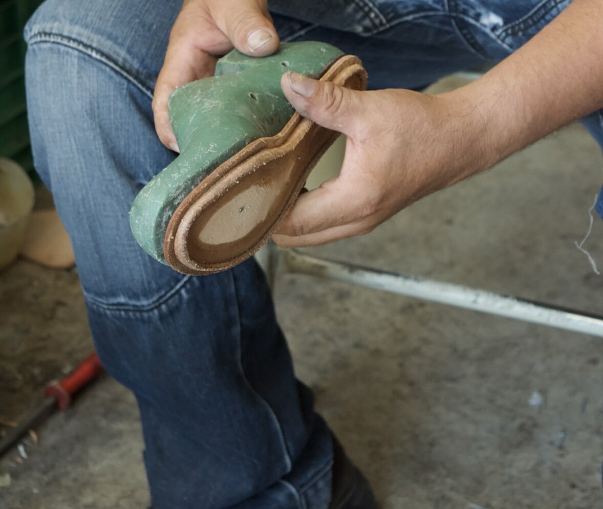 Lasting process of Mr. Sosa leather boots