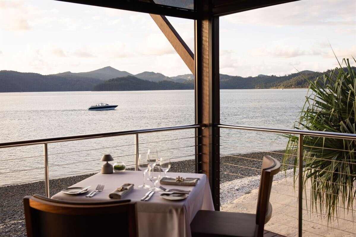 Pebble Beach Restaurant (Qualia)