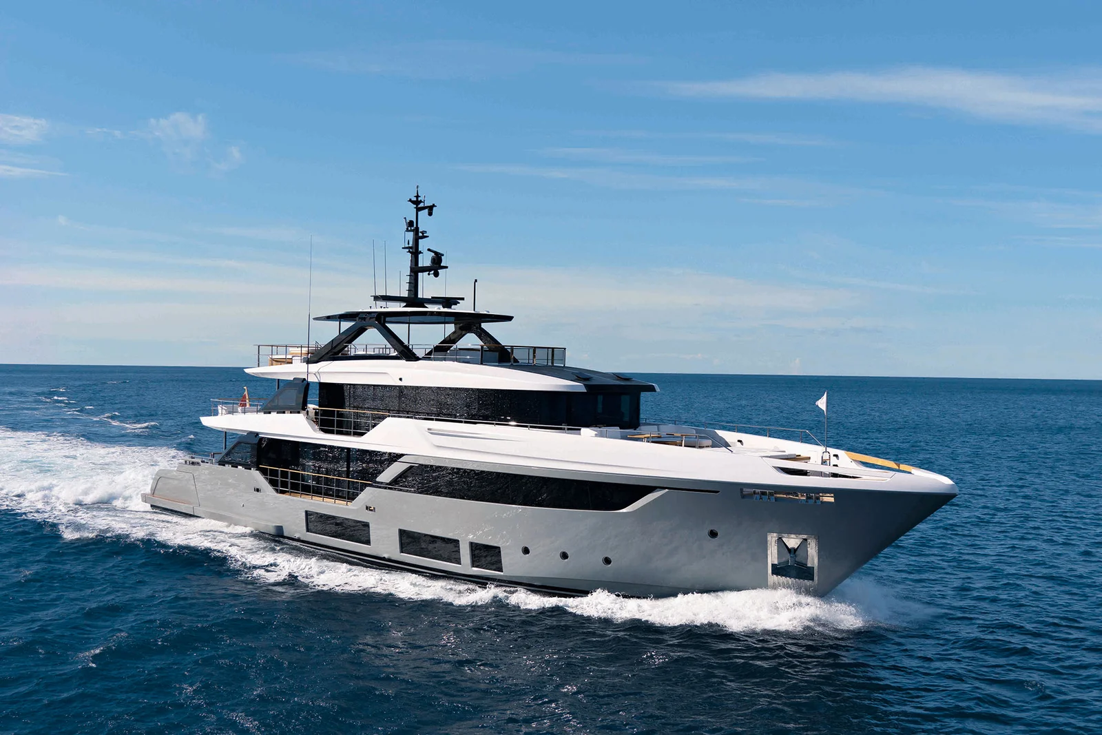 Custom Line Navetta 38