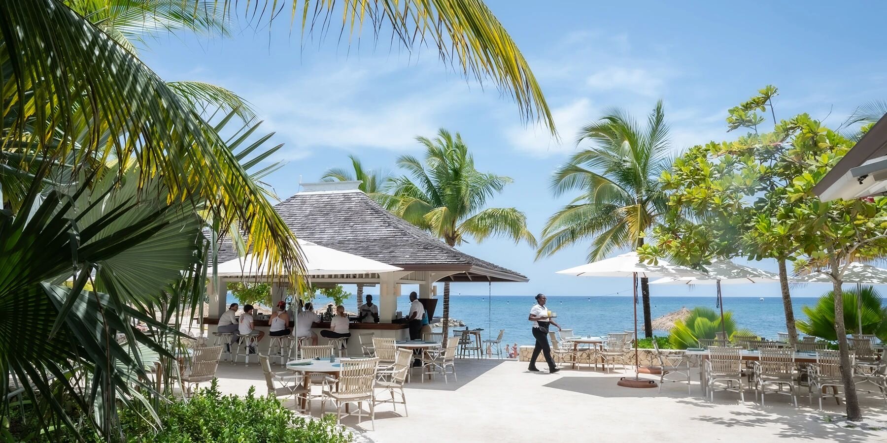 Beach Clubs & Island Dining