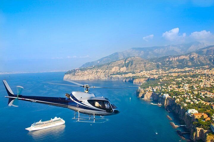Helicopter Island Tour