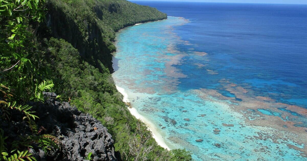 Day 2, Mbeghe Island | Remote Island Escape