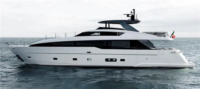 New yacht builds and construction