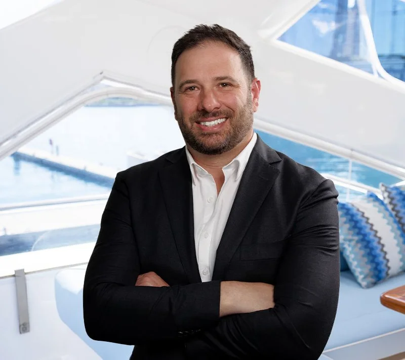 Simon Maree Headshot