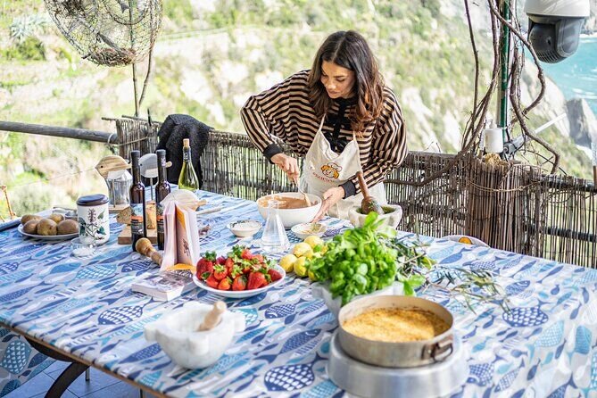 Authentic Pesto Cooking Class & Wine Tasting