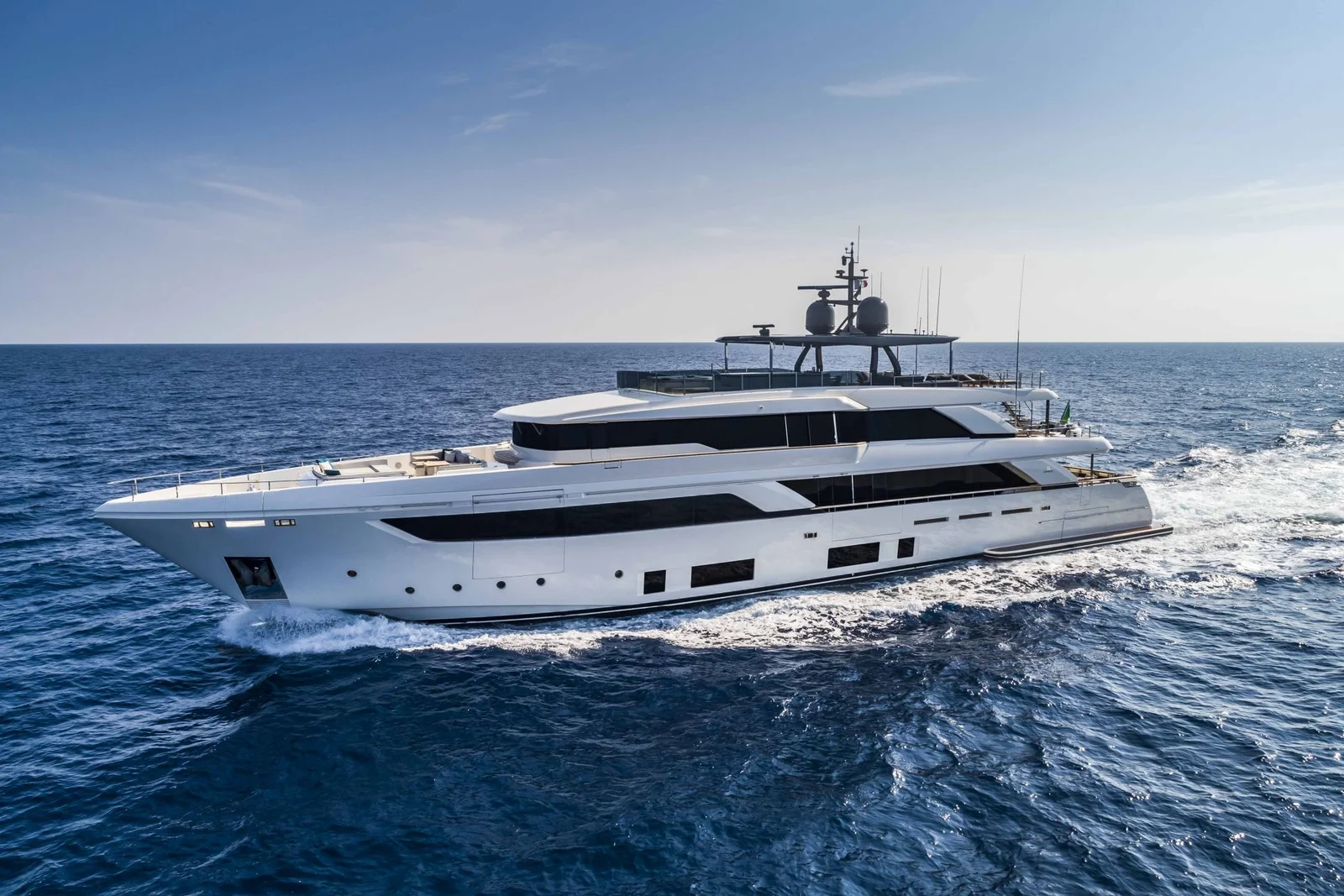 Custom Line Navetta 42