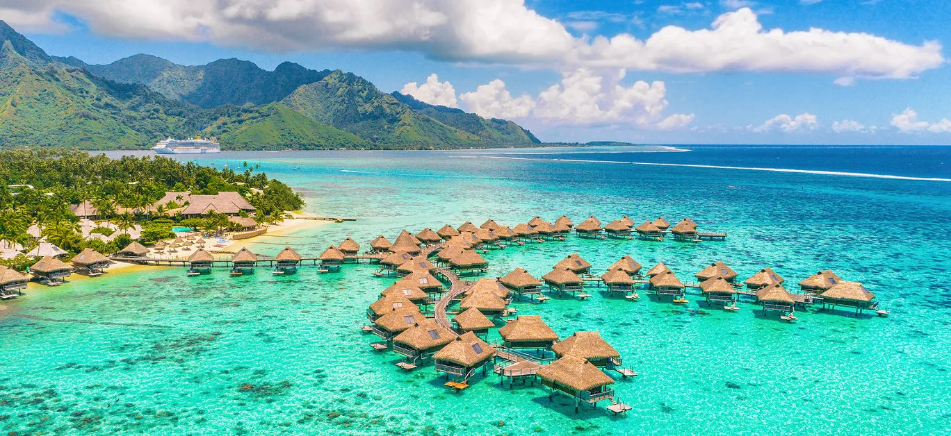 French Polynesia luxury yacht charter