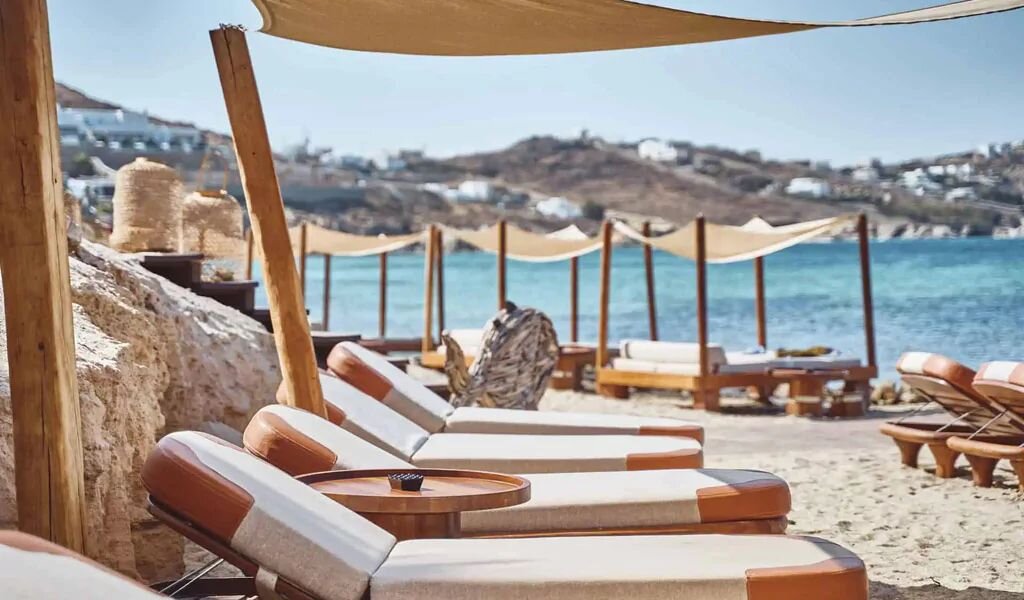 Beach Club Glamour & Dining
