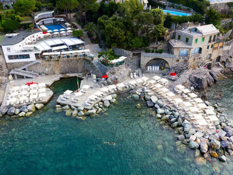 Skipper Beach Club