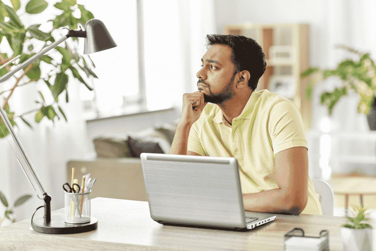 15 Financial Mistakes NRIs Make - How to Avoid Them?