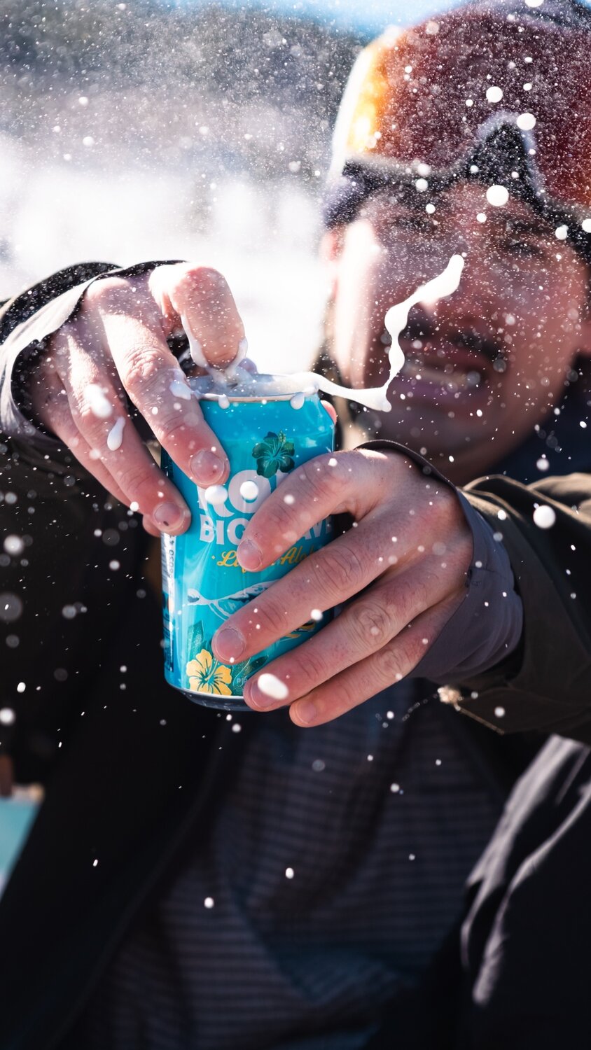 Man holding out ultra