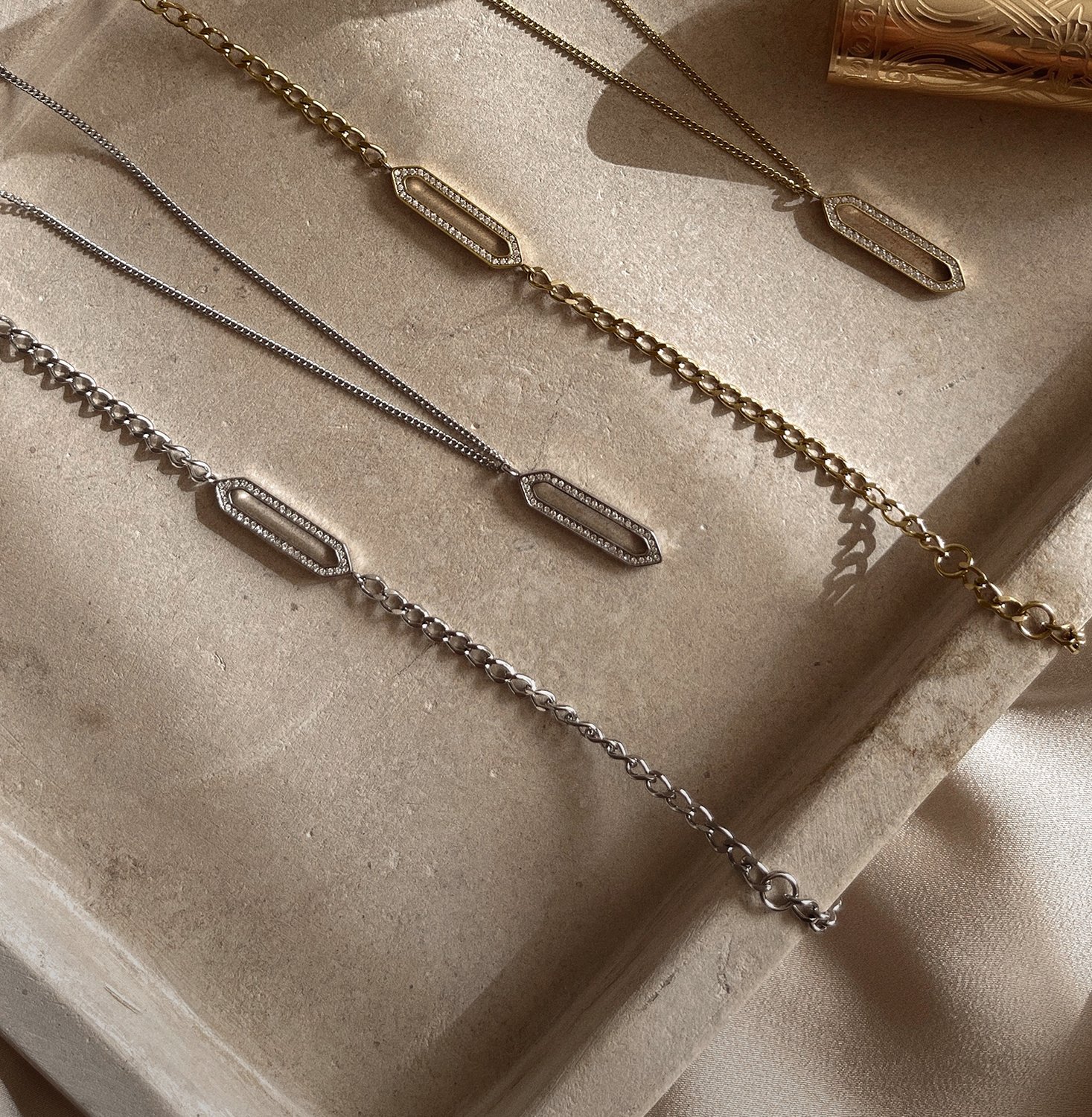 Women's MVMT Bracelet