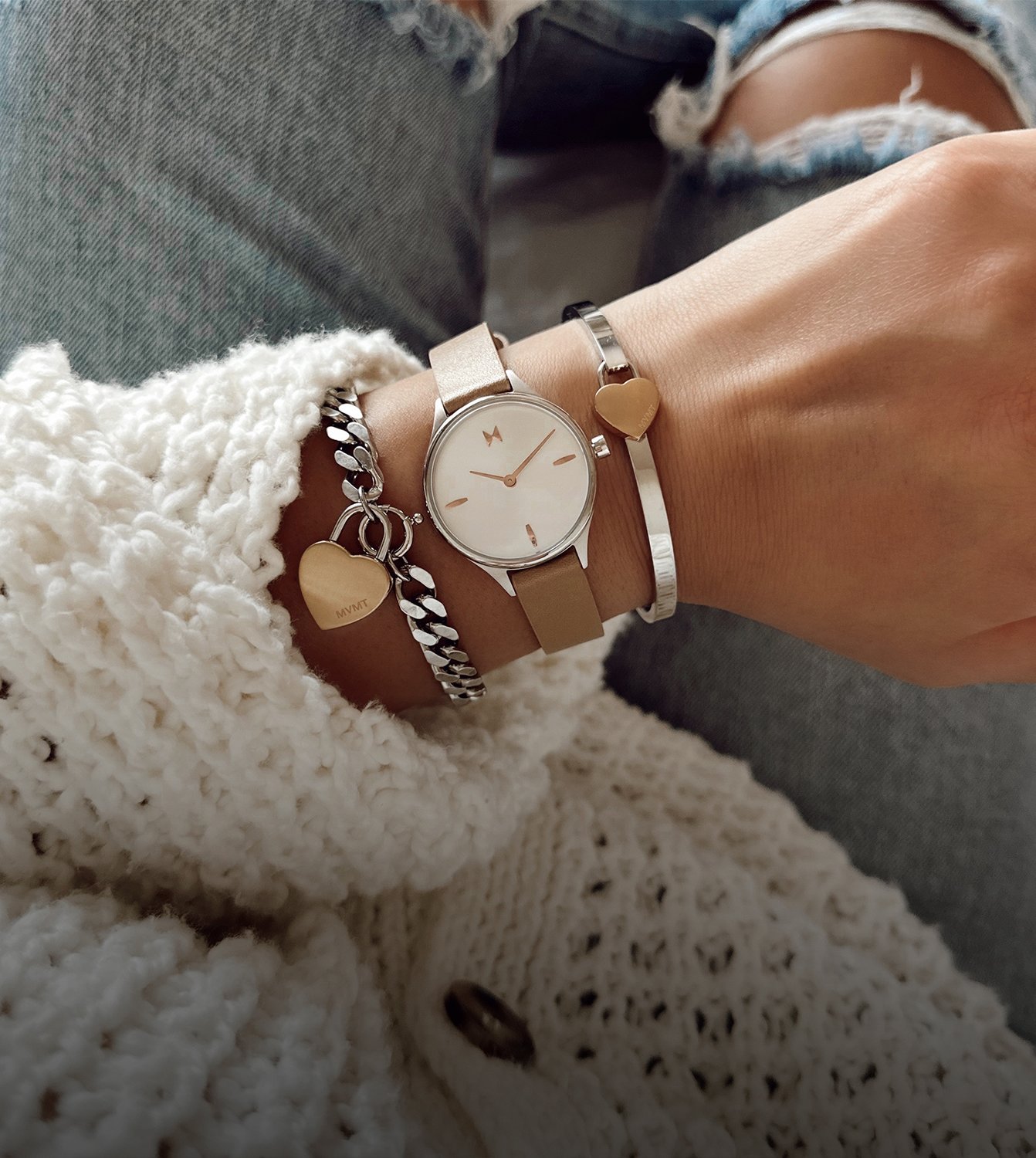 Lion Gold MVMT Legacy Traveler watch