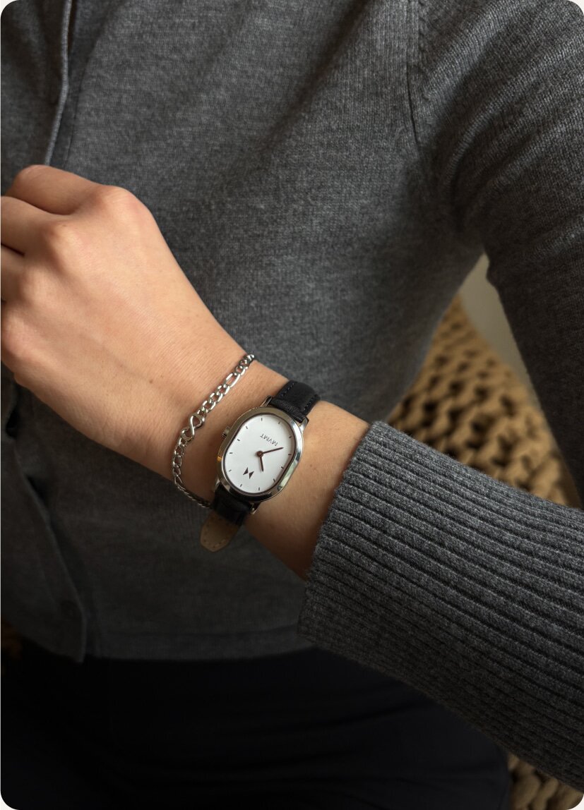 Legacy Traveler Lion Gold 42 MM