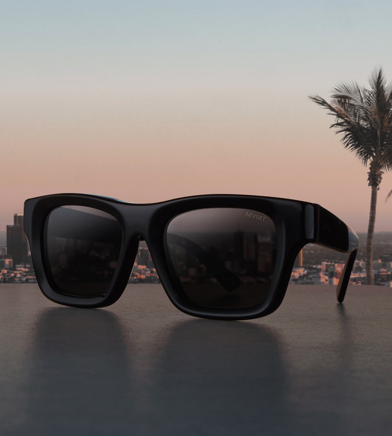 Unisex Trap Sunglasses in Black