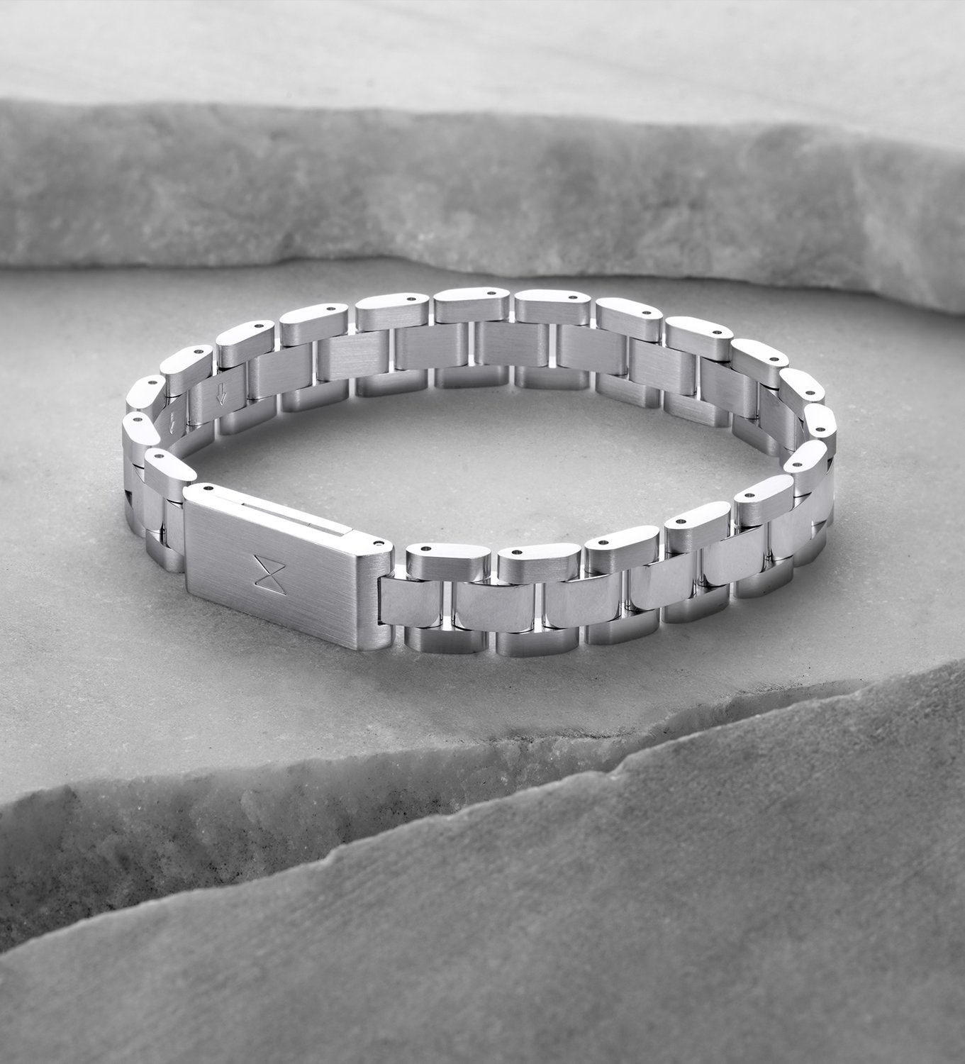 MVMT men's silver bracelet