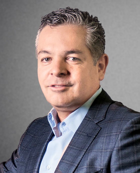 Headshot of Roberto Isaias - EVP and Chief Supply Chain Officer 