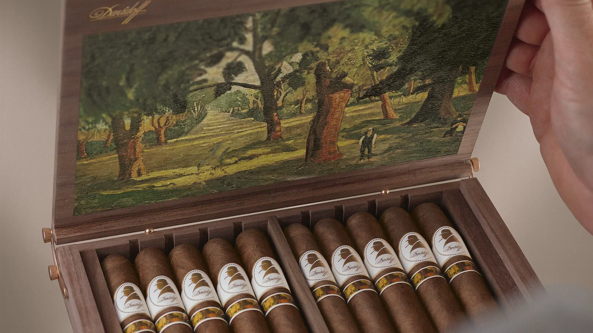 Davidoff Winston Churchill Limited Edition 2025 – a churchill cigar inspired by Churchill's artistic abilities.