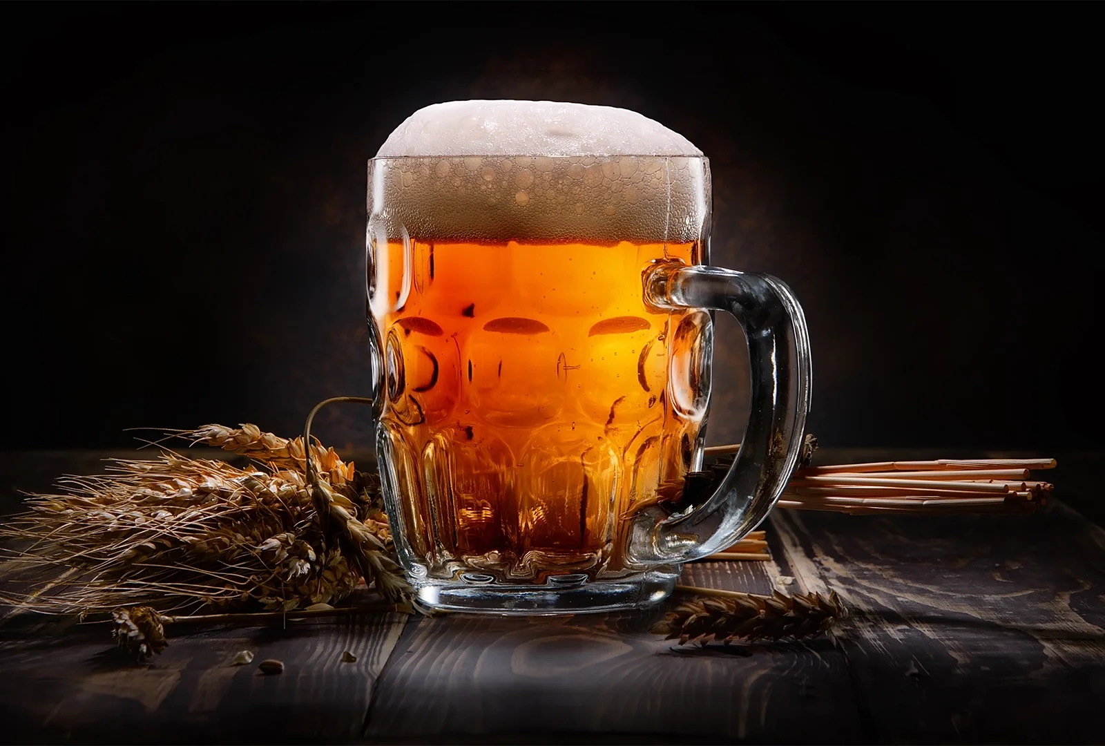 Camacho Connecticut pairing - a cold beer