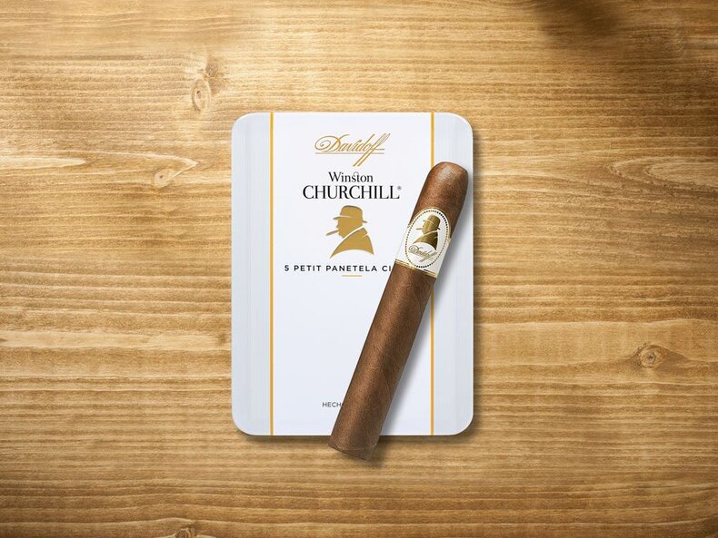 Die Davidoff Winston Churchill „The Original Series“ Petit Panetela Zigarre in ihrer geschlossenen Dose.