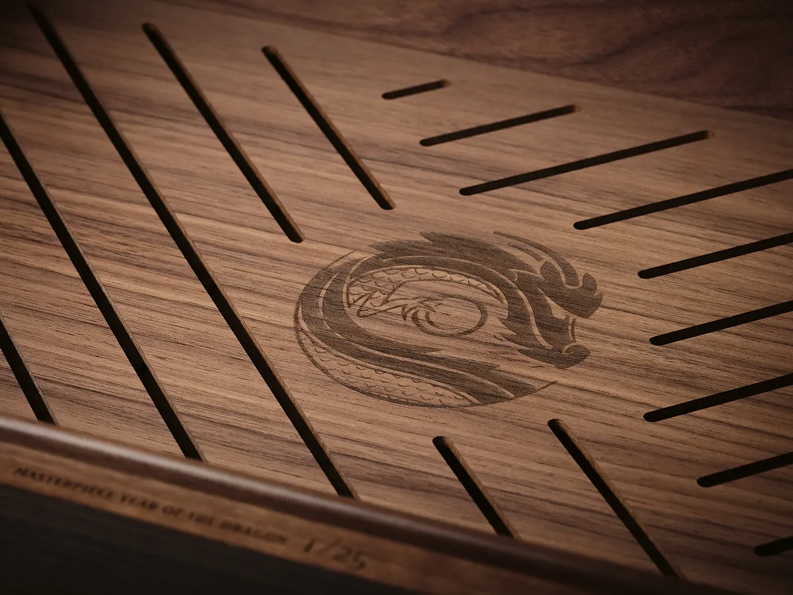 Logo of the dragon inside the box of the Davidoff Year of the Dragon Masterpiece Humidor.