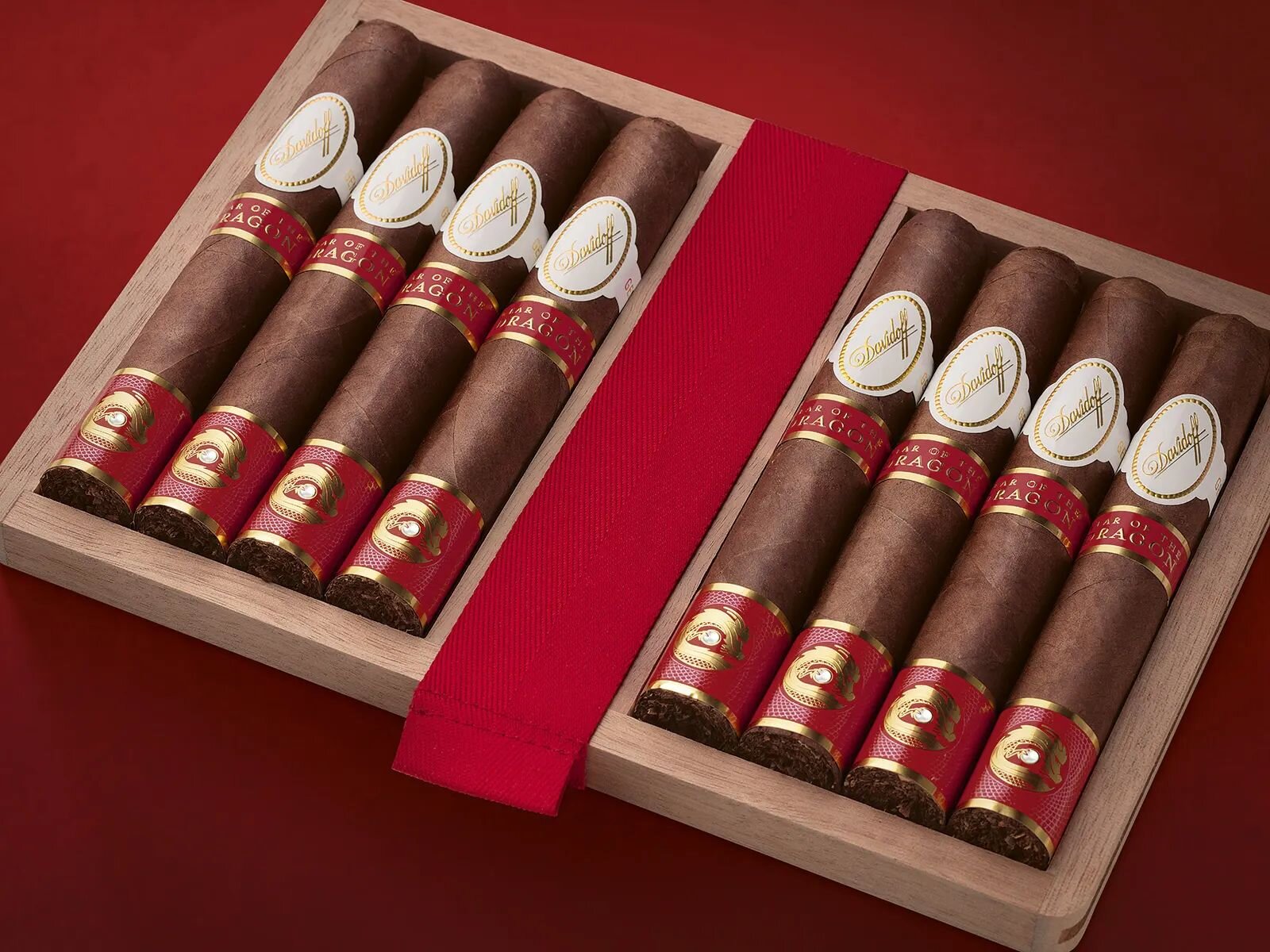 10 Davidoff Year of the Dragon Limited Edition double corona cigars in their opened box.