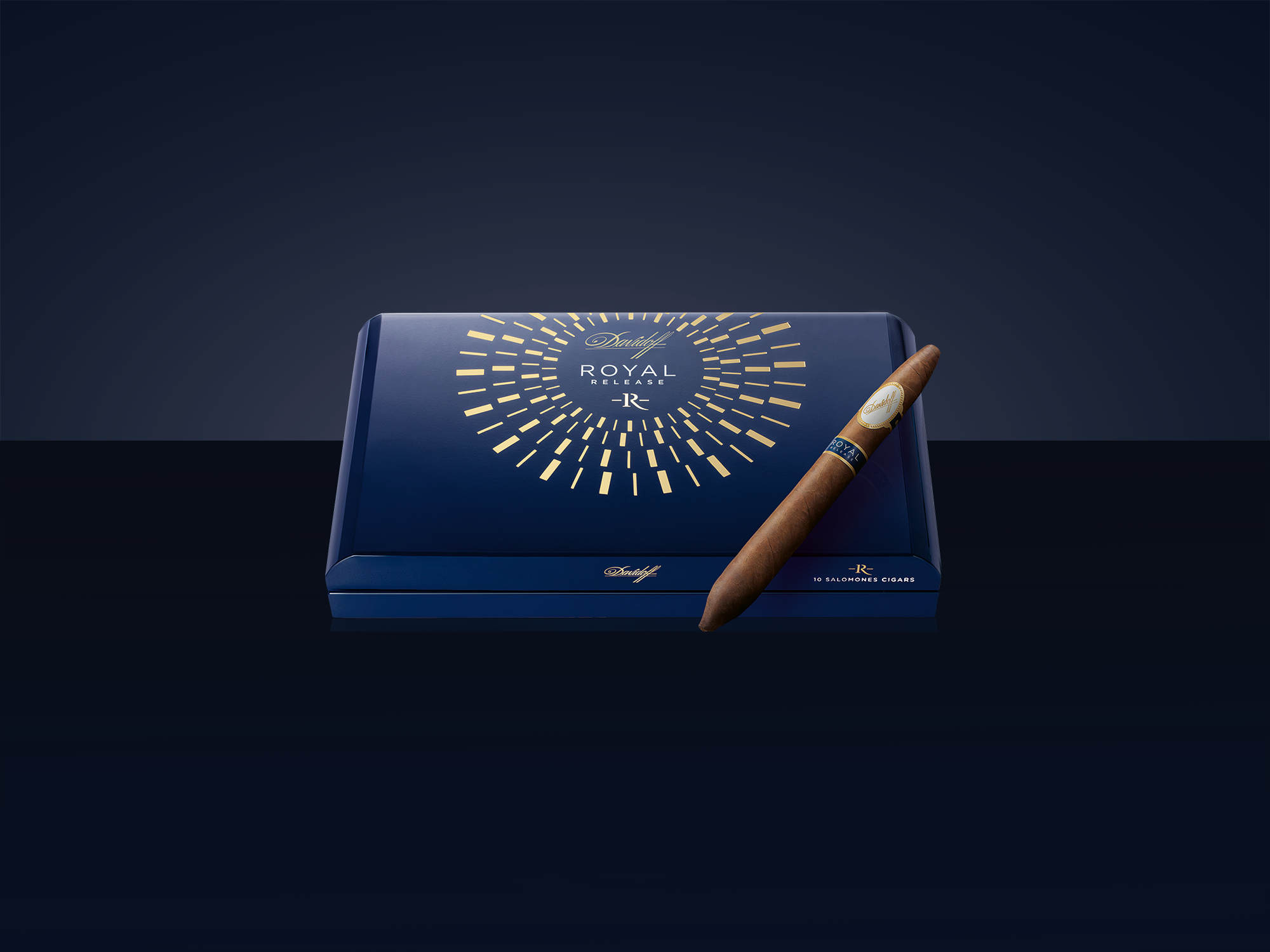 Davidoff Royal Release Salomones cigar on top of it's cigar box.