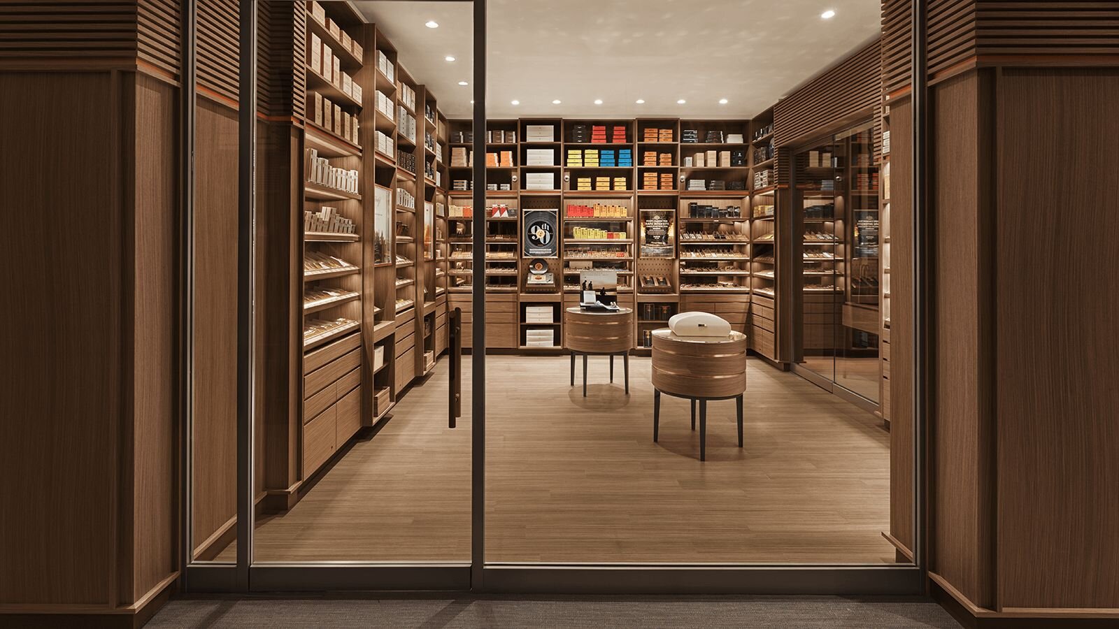 Davidoff of Geneva since 1911 - Houston