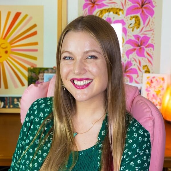 A headshot of Cat Coquillette, artist and Skillshare teacher.