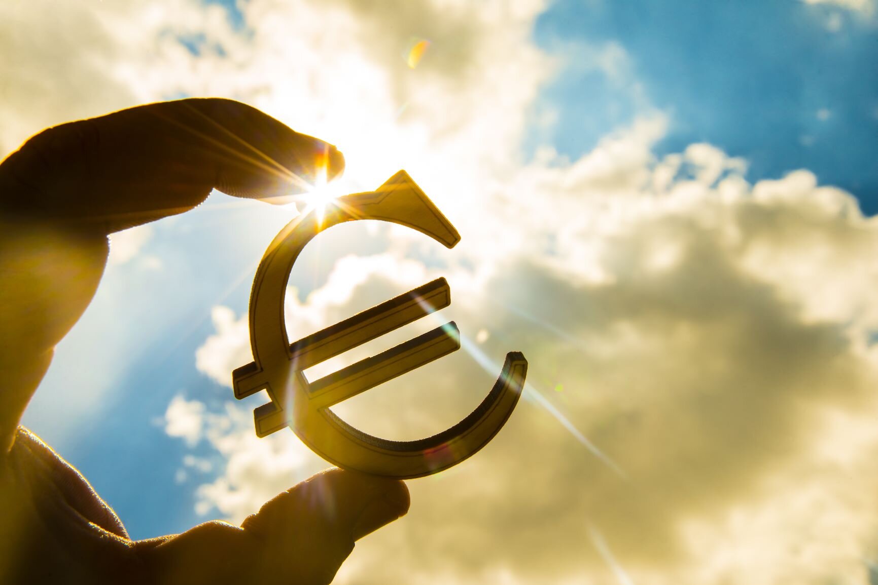 EURUSD steady before ECB, focus shifts to NFP