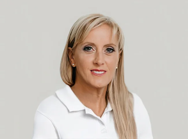 Freundliche Schweizer Allgemeinärztin betreut Schweizer Männer.