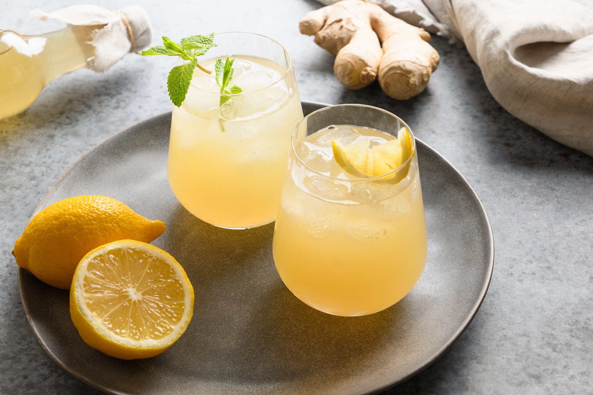 3-Ingredient Paleo Lemon Drink