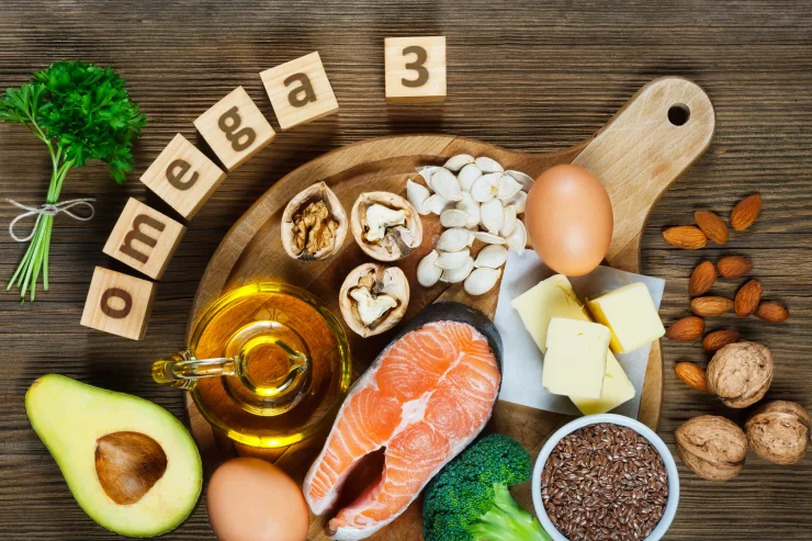 Foods rich in vitamin E such as wheat germ oil, dried wheat germ, dried apricots, hazelnuts, almonds, parsley leaves, avocado, walnuts, pumpkin seeds, sunflower seeds, spinach and green paprika