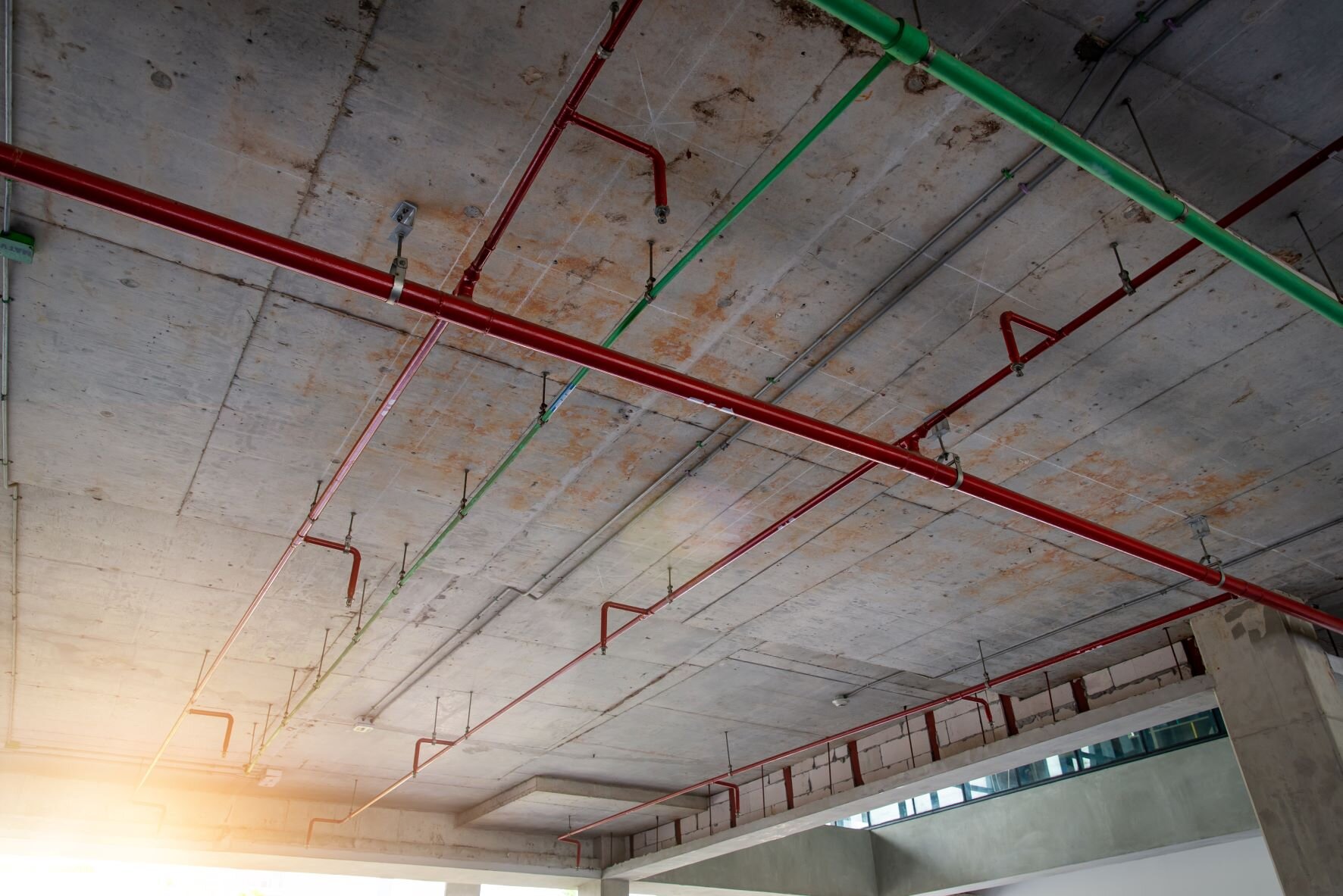 Commercial vs. Residential Contractors_image