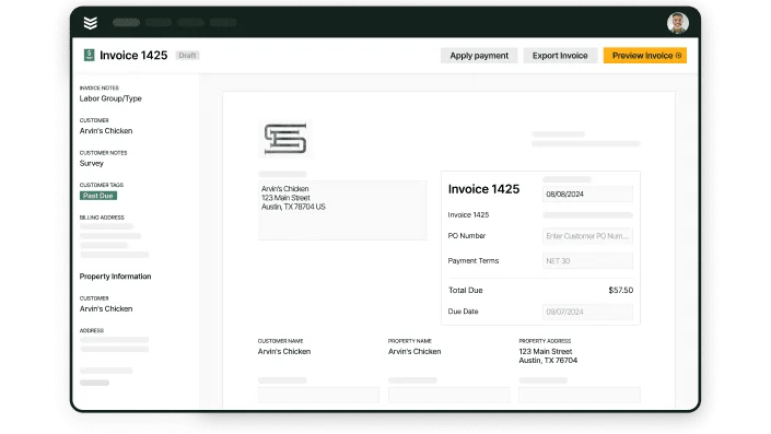 An example of a customer invoice that is flagged as past due