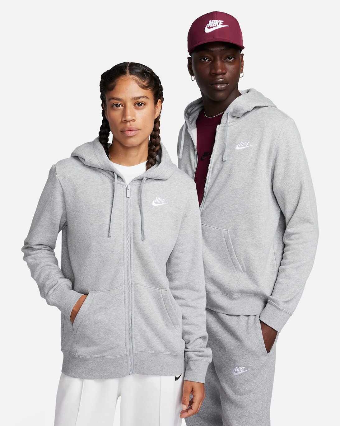 Nike Sportswear Club full zip hoodie in black, featuring a front zipper and adjustable hood for comfort and style.