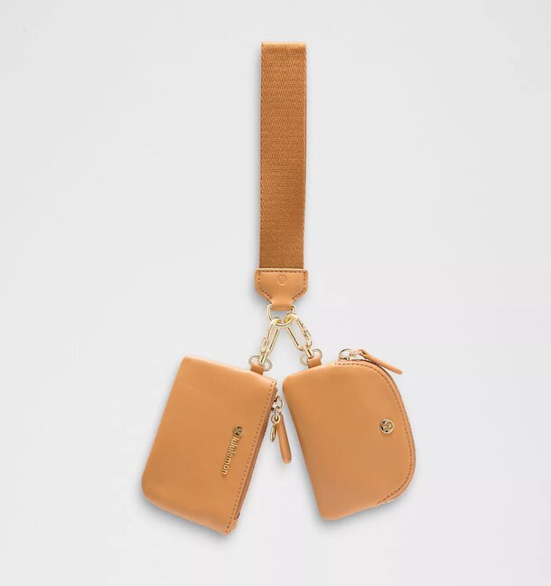 Wristlet in brown