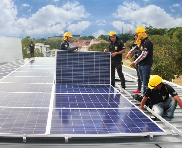 Special deals for professionals for installing solar panels