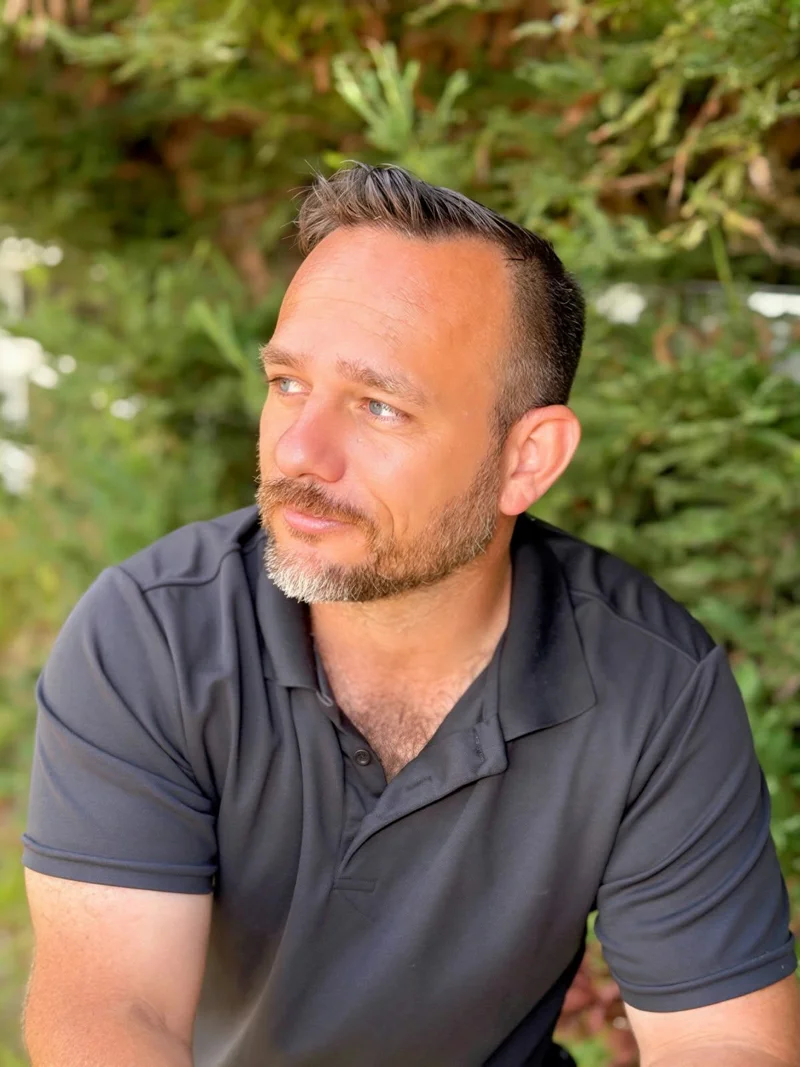 Eric, owner of Eric's Solar Panel Cleaning LLC