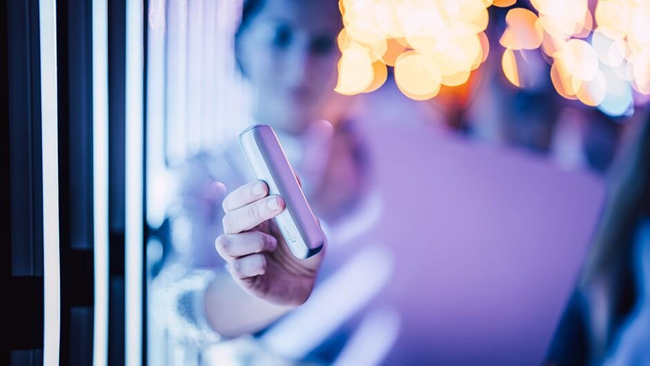 Ploom AURA v barvě Lunar Silver