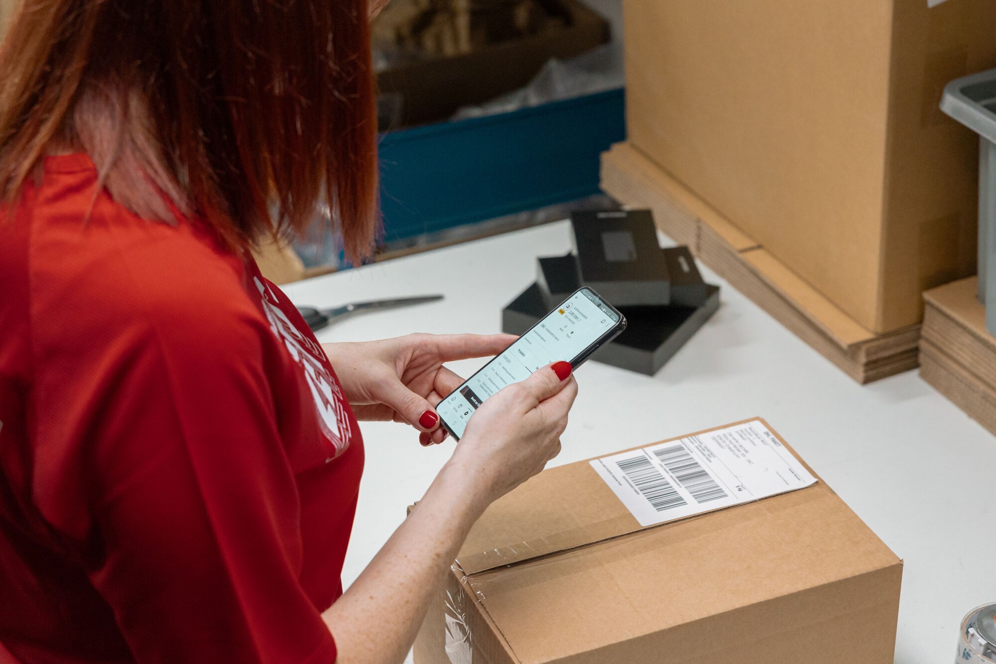 A seamless customer experience for an electronics retailer