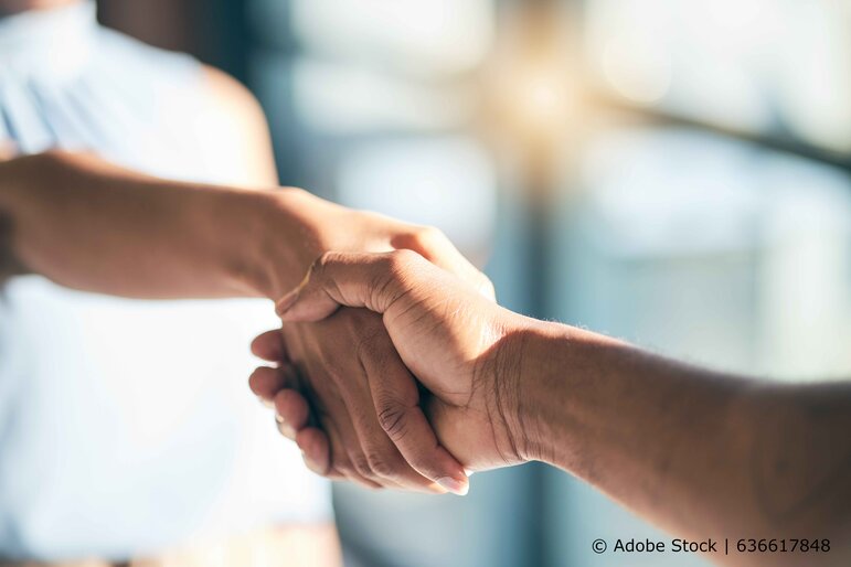 Handschlag zwischen Investoren