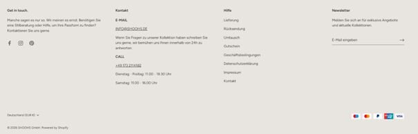 Es wird ein Website-Footer gezeigt. 