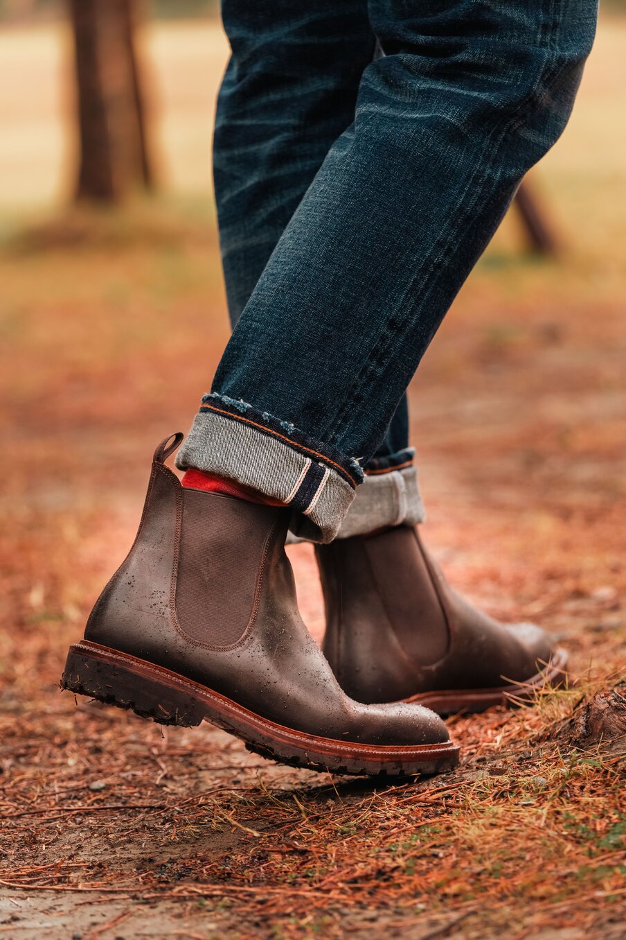 Rust Waxy Commander Wholecut Chelsea Boot with Lightweight Cleated rubber soles