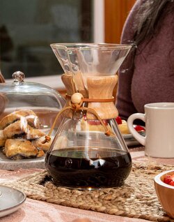 Chemex Brewer Lifestyle Image