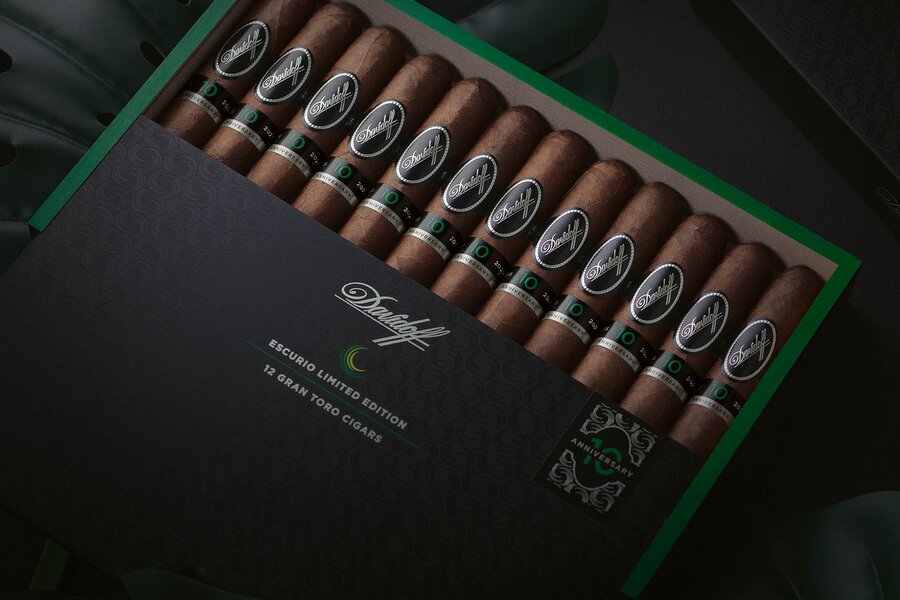 Davidoff Gifting Campaign 2024, a close-up view on Royal Release Box