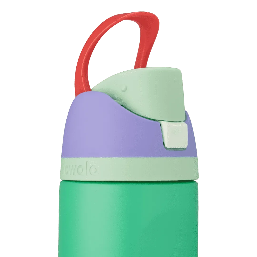 FreeSip Ariel Disney Princess Collection lid detail, green body with mint lid, lavender flip cap, red carry loop, and lavender shell logo